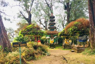 Touch the Sky: The Vantage Sacred Site of Pura Pucak Mangu