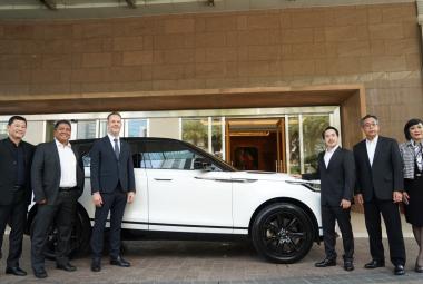 Raffles Jakarta Presents a New Service with a Modern Luxury Experience from Range Rover
