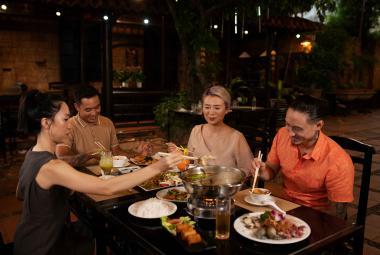 Top Family Restaurants in Tunjungan Plaza Surabaya: Where Taste Meets Togetherness