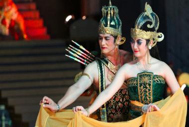 Unravel the Beauty and Meaning Behind Indonesian Traditional Dances