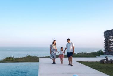 Alila_Villas_Uluwatu_Makes_Summer_Fun_and_Exciting_for_Families